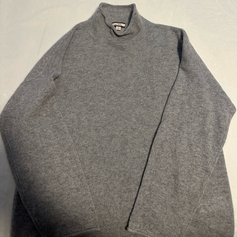 100% Cashmere JCrew Gray Turtleneck Sweater